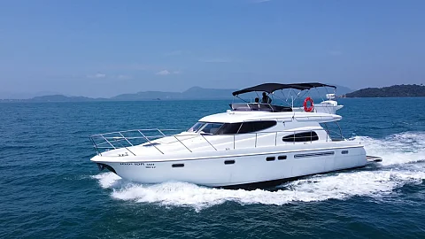 Selina — 51ft Sealine Motor Yacht Charter Phuket